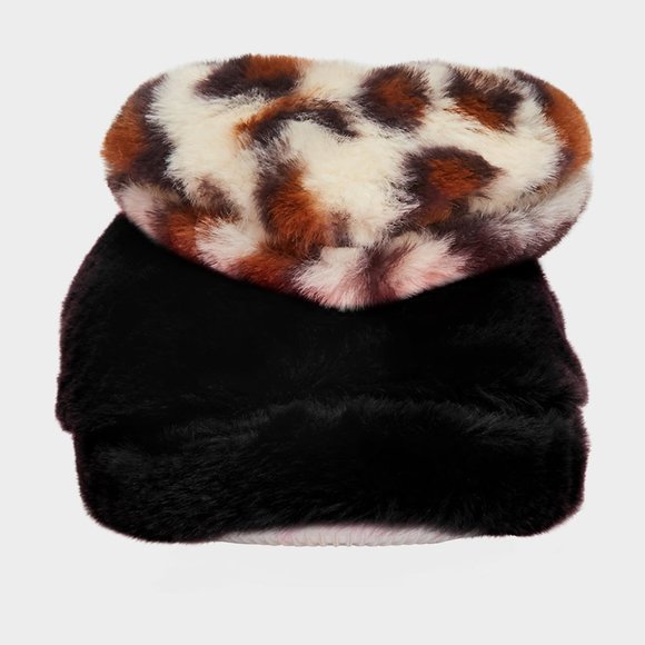 BETSEY JOHNSON ANIMAL PRINT HEART SLIPPERS NWT - Picture 4 of 6